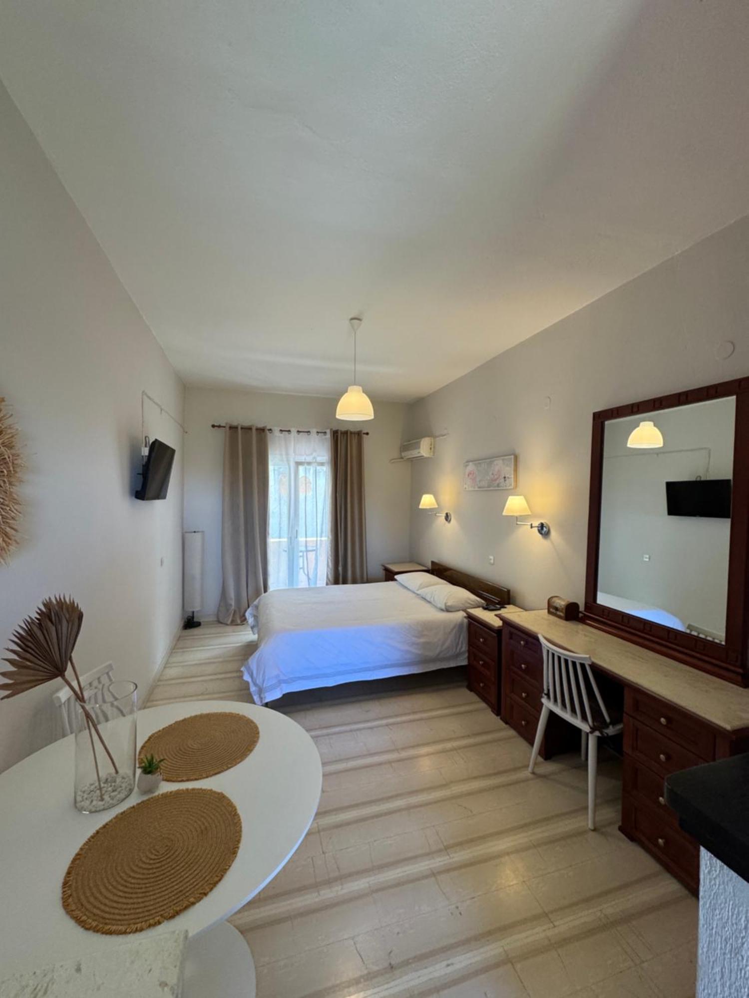 Olive Garden Studios&Apartments Acharavi  Exterior foto